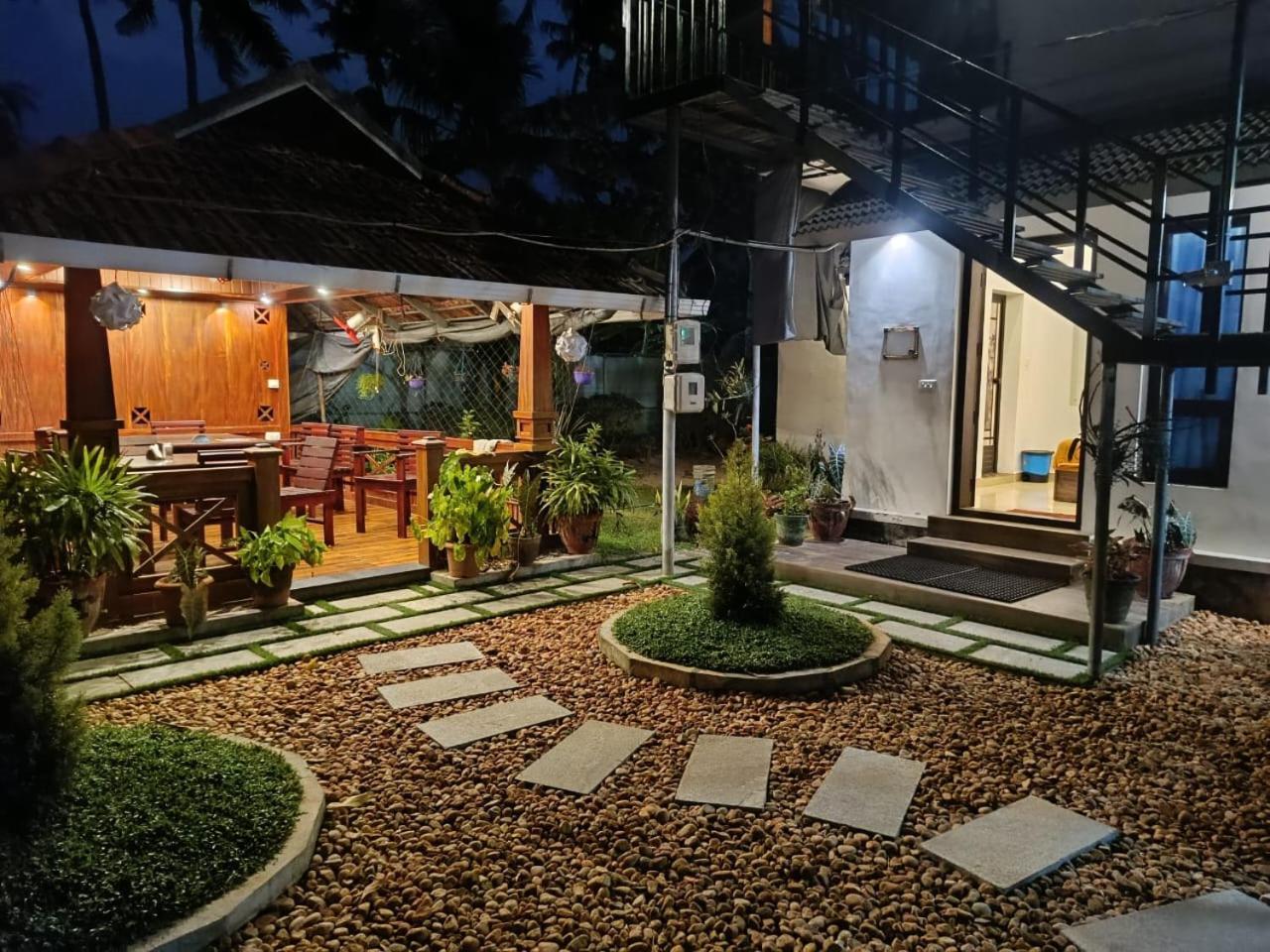 Marari Xavier'S Inn Alappuzha Exterior photo